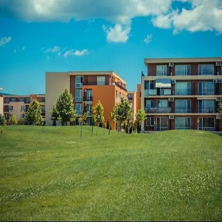 Appartement At Sunny Beach, *