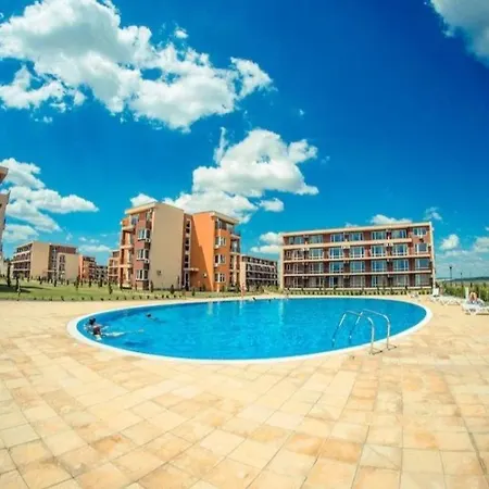 At Sunny Beach, Appartement